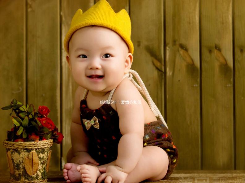 結婚25年!麥肯齊和貝索斯正式離婚,前者獲4%亞馬遜股票